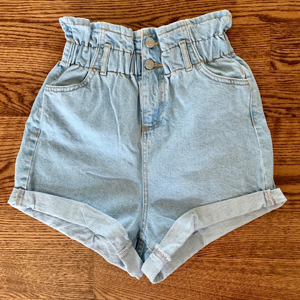 Top Shop Mom Jean Shorts Waist Size 26
